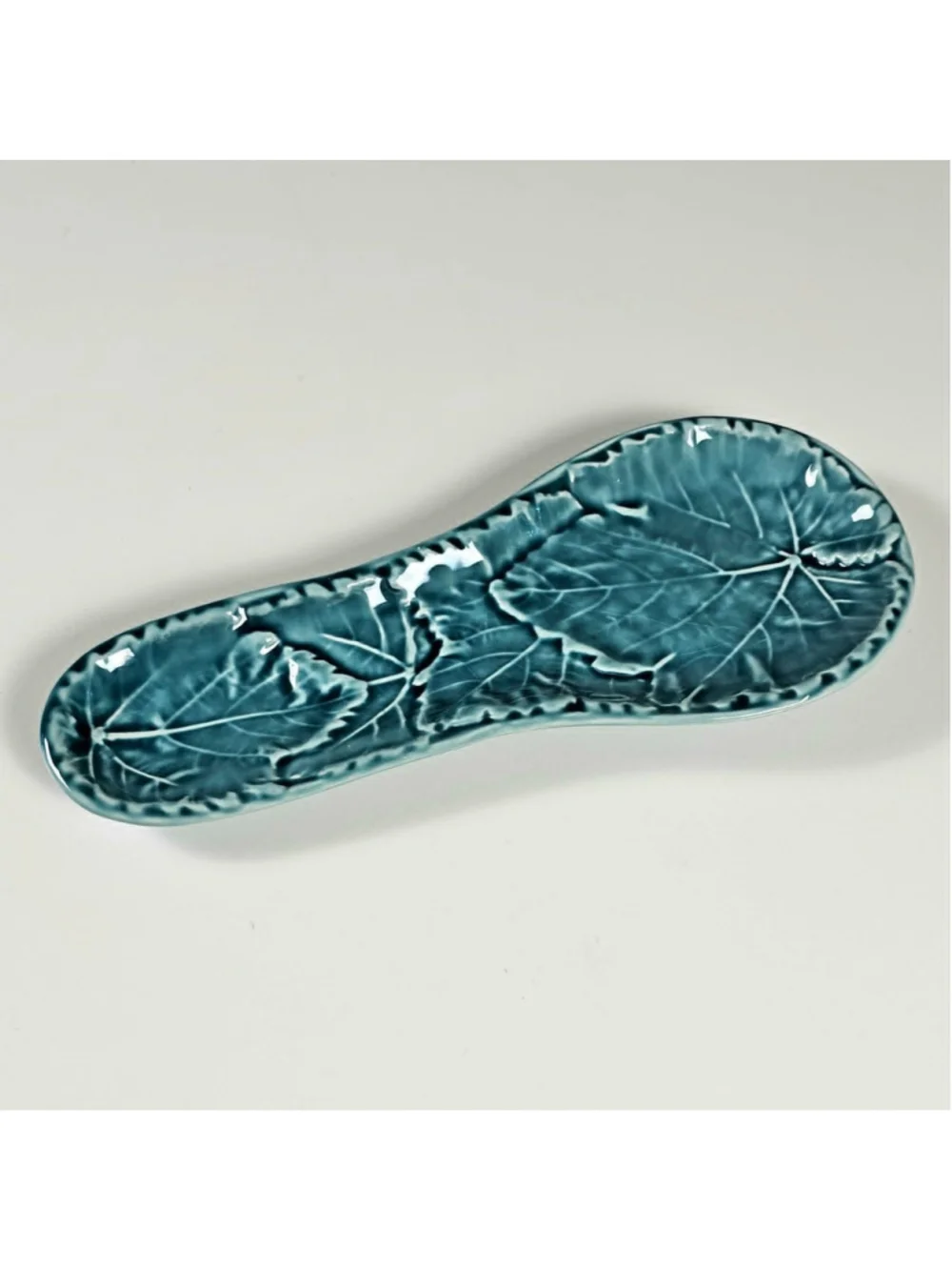Green Cabbage Leaf Ceramic Spoon Rest Vintage Bordallo Pinheiro Style Majolica